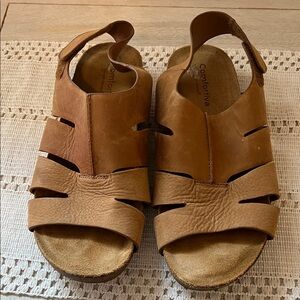 Comfortiva Tan Leather Cutout Slingback Sandals
